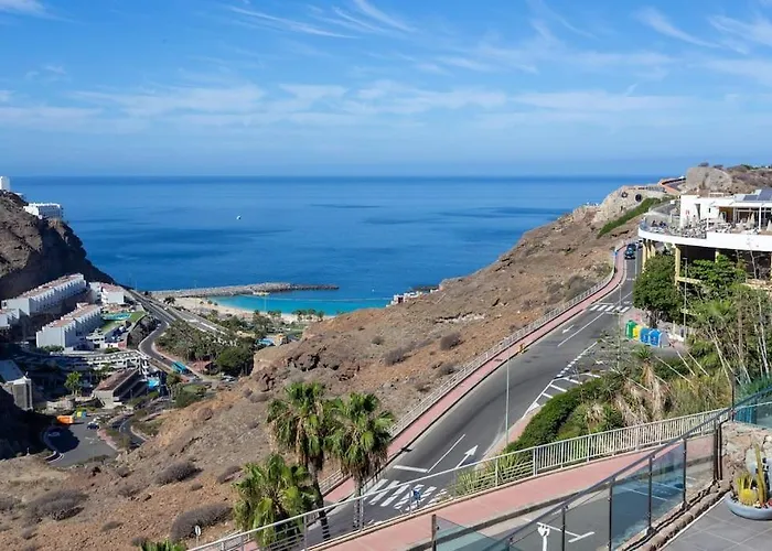 Deluxe De Amadores Puerto Rico (Gran Canaria)